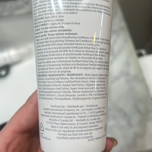 Herbalife Strengthening Shampoo - Picture 3 of 5